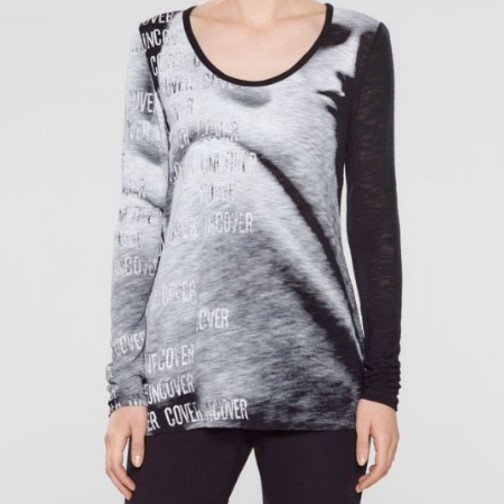 Sarah Pacini Black and Gray Long Sleeve Graphic Tee